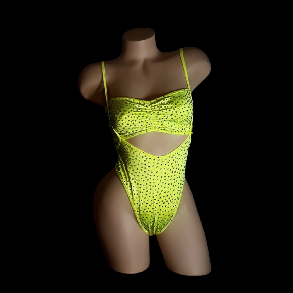 Neon Green Overall 2 Piece
Swavorski Rhinestones 
Size S-M